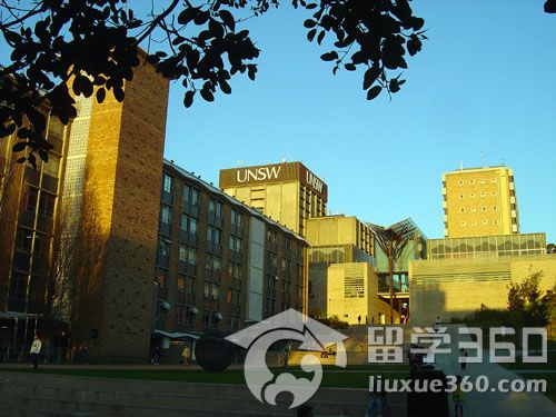 加拿大国防安全学校